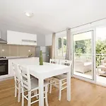 Dom wakacyjny Robinson House In With Sea View, Terrace, Air Conditioning, Wifi 3439-1 *