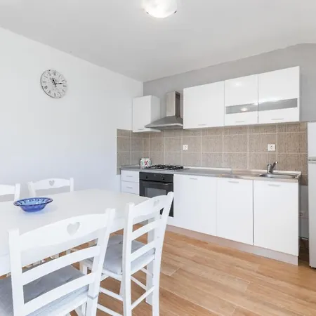 Robinson House In With Sea View, Terrace, Air Conditioning, Wifi 3439-1 * Vela Luka