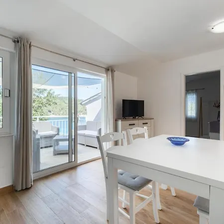 Holiday home Robinson House In With Sea View, Terrace, Air Conditioning, Wifi 3439-1