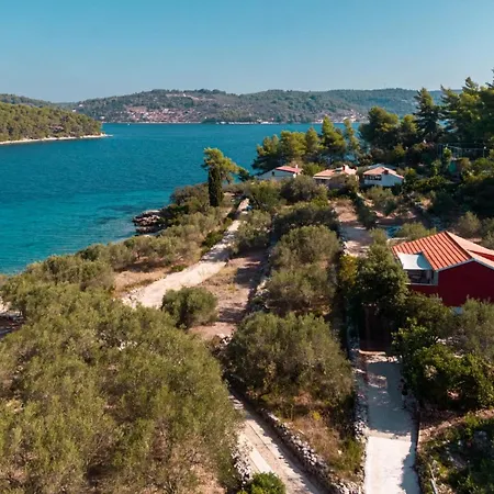 Robinson House In With Sea View, Terrace, Air Conditioning, Wifi 3439-1 * Vela Luka